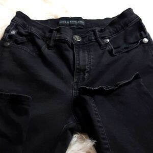 Rockin Republic   Womans Embroidery  Black‎ Skinny  Jean's 8